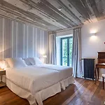 Casa Luca De Tena Hotel *