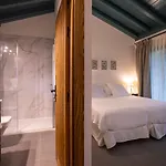 Casa Luca De Tena *
