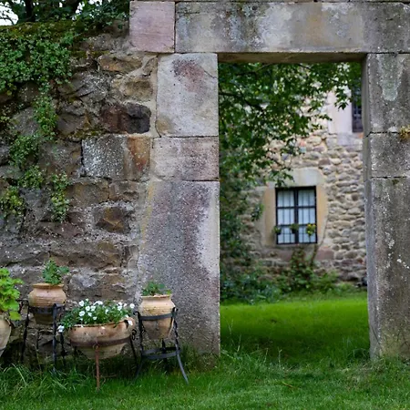 Hotel Casa Luca De Tena Valle (Cantabria)
