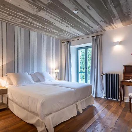 Casa Luca De Tena Hotel *