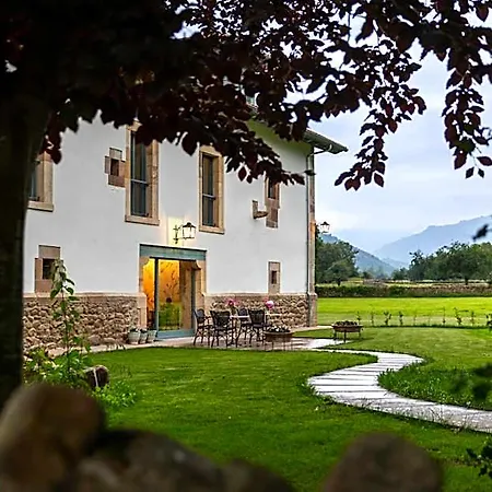 Casa Luca De Tena *