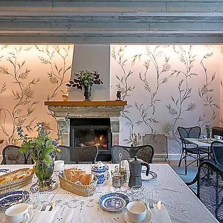 Casa Luca De Tena *