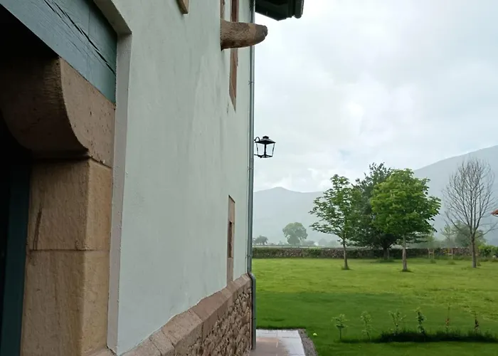 Casa Luca De Tena Valle (Cantabria)