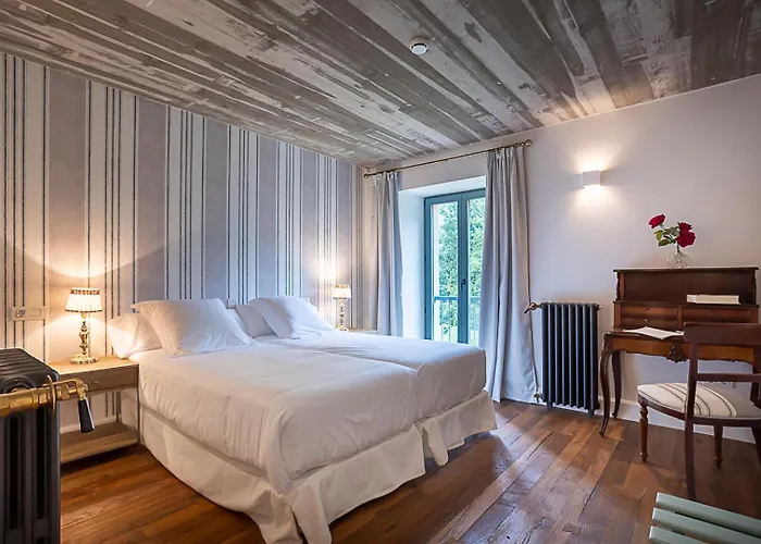 Casa Luca De Tena Hotel *